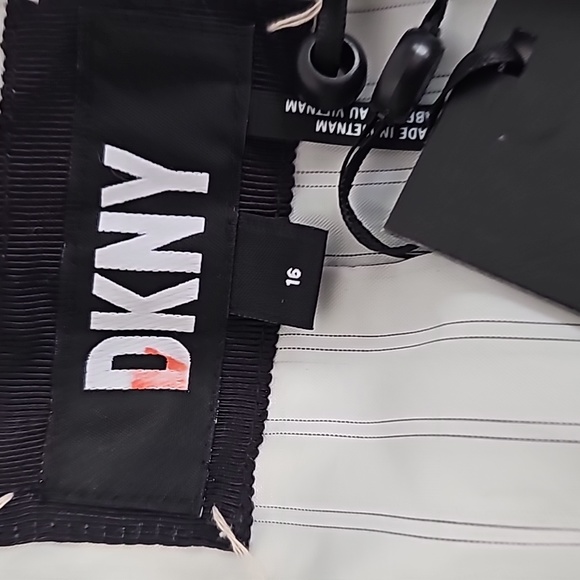 DKNY Double-breasted Windowpane Women Blazer. - Picture 10 of 11